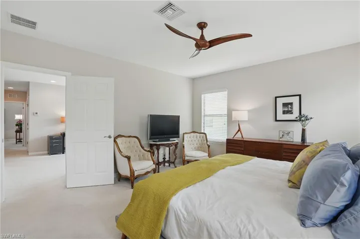 Master Bedroom - view 2