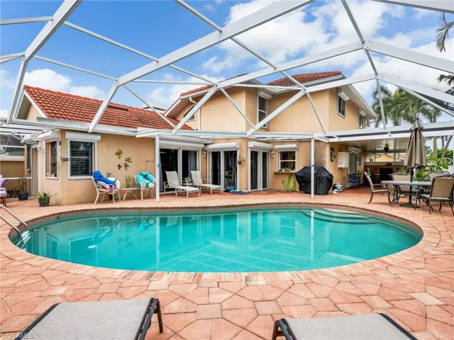 1256 Naples Lake Dr, Naples, Florida 34104