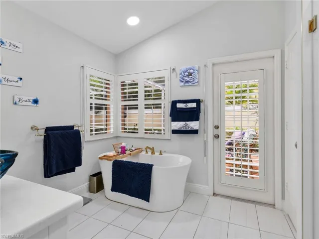 1256 Naples Lake Dr, Naples, Florida 34104
