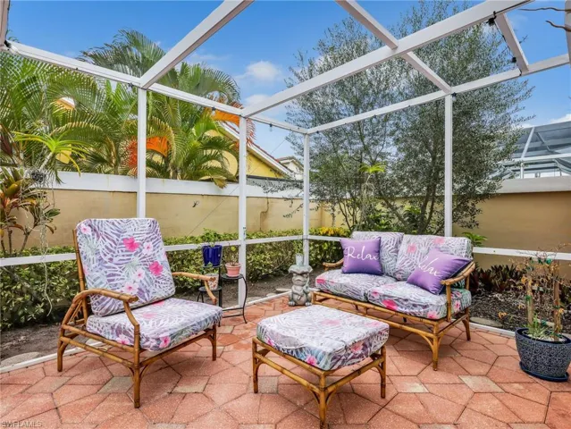 1256 Naples Lake Dr, Naples, Florida 34104
