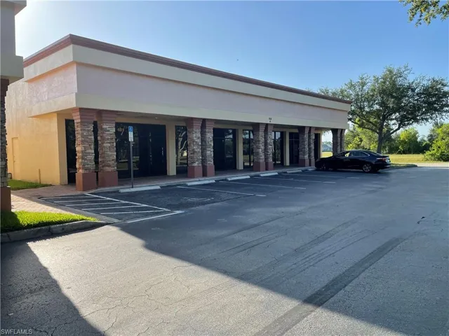 814 Sw Pine Island Rd 401/402, Cape Coral, Florida 33991