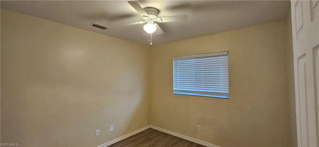1628 Sw Santa Barbara Pl, Cape Coral, Florida 33991