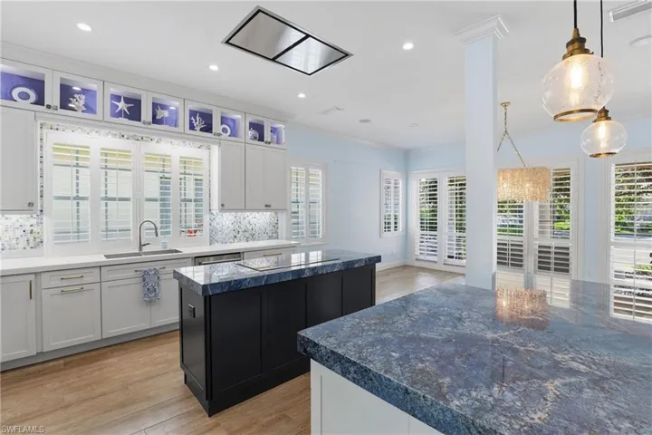 3109 Dominica Way, Naples, Florida 34119