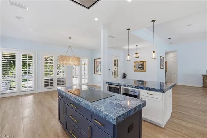 3109 Dominica Way, Naples, Florida 34119