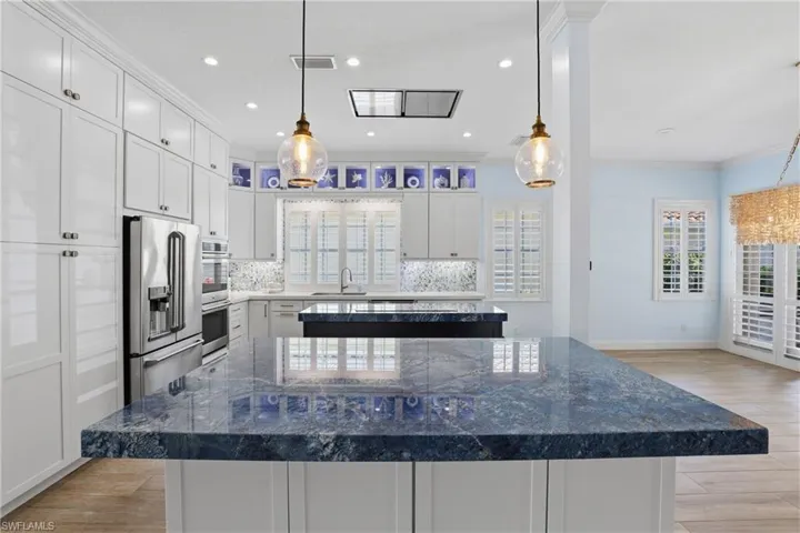 3109 Dominica Way, Naples, Florida 34119