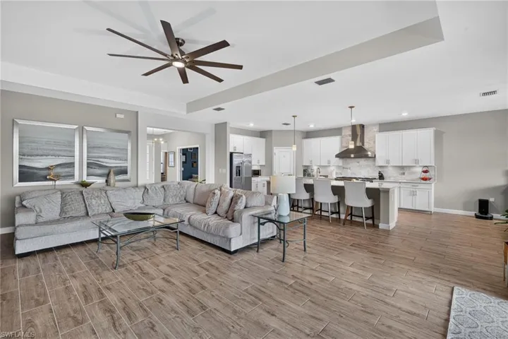 20075 Hartford Blvd, Estero, Florida 33928