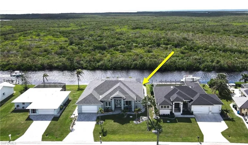 New Home backs up to Hog Island for privacy