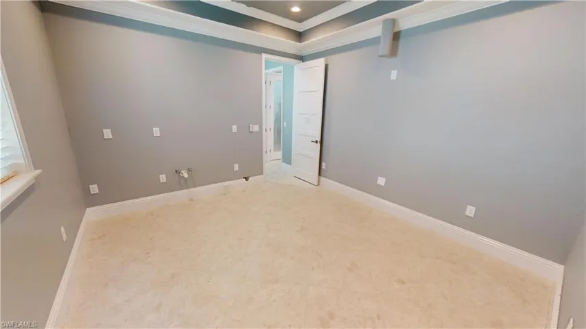 Room orignally set up for home brewery, has numerous possibilities