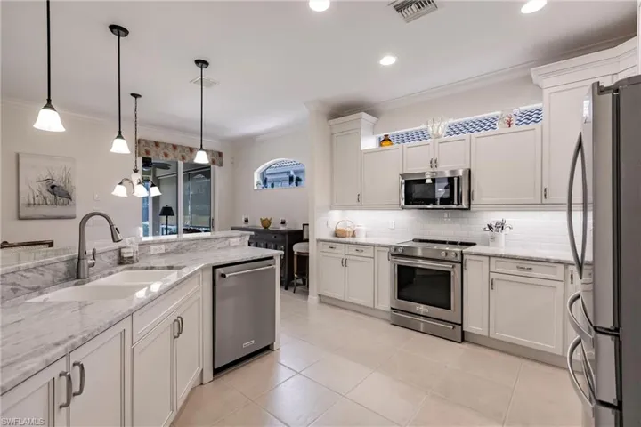 8186  Woodridge Pointe  DR, Fort Myers, FL 33912