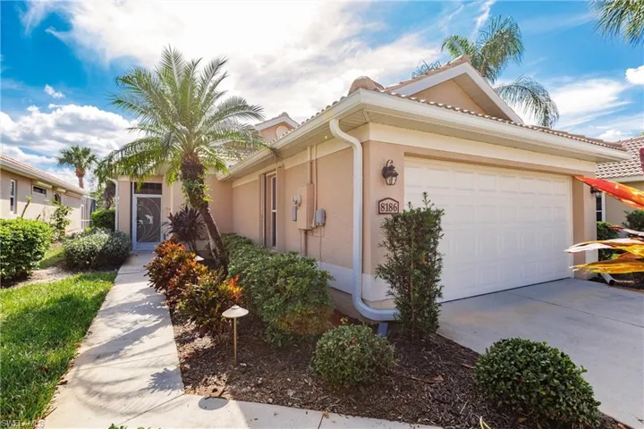 8186  Woodridge Pointe  DR, Fort Myers, FL 33912