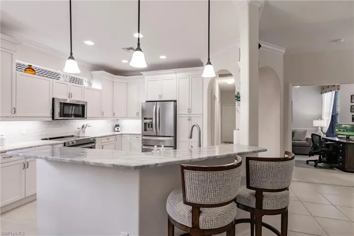 8186  Woodridge Pointe  DR, Fort Myers, FL 33912