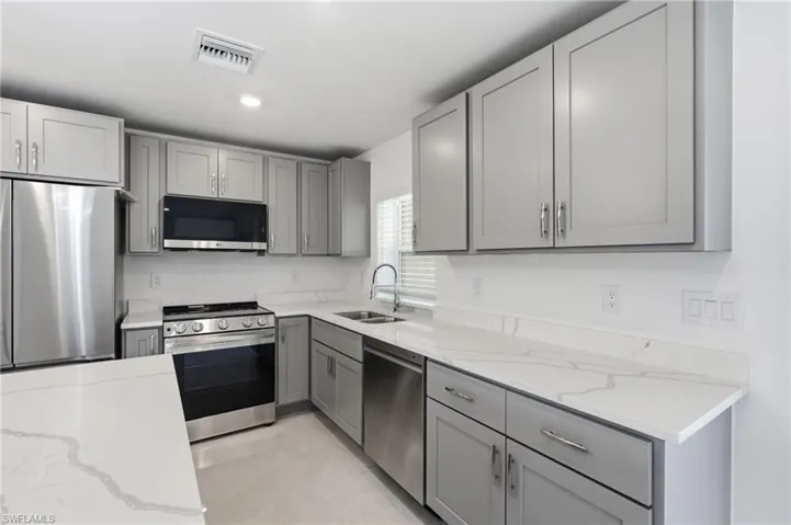 2800 Nora Ave N, Lehigh Acres, Florida 33971