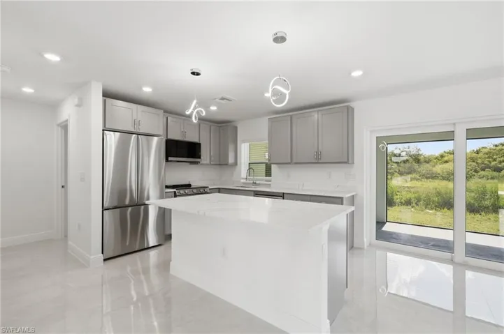 2800 Nora Ave N, Lehigh Acres, Florida 33971