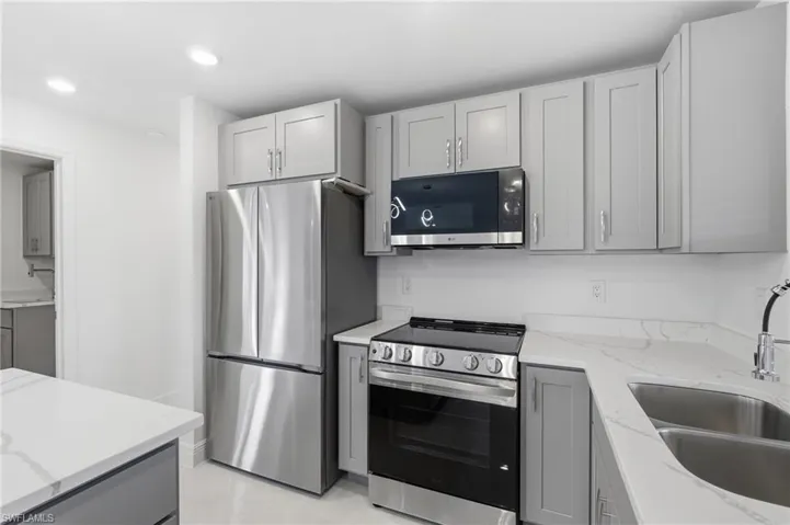 2800 Nora Ave N, Lehigh Acres, Florida 33971