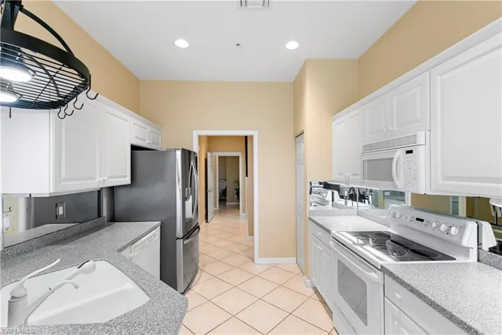 4141 Bay Beach Ln 4p3, Fort Myers Beach, Florida 33931