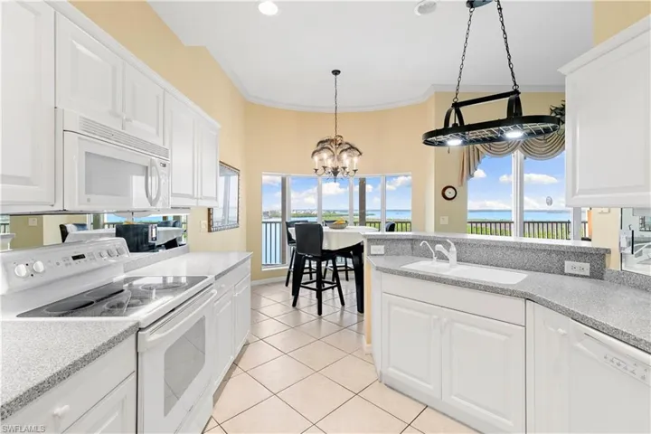 4141 Bay Beach Ln 4p3, Fort Myers Beach, Florida 33931