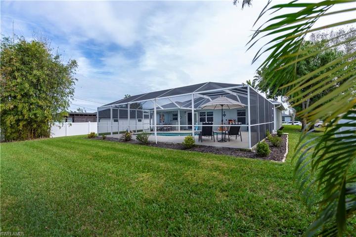 Great space in the backyard for pets to play or to take on the challenge of cornhole
