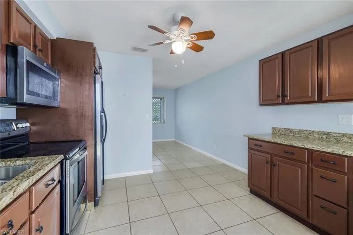 4905  Viceroy  ST, Cape Coral, FL 33904