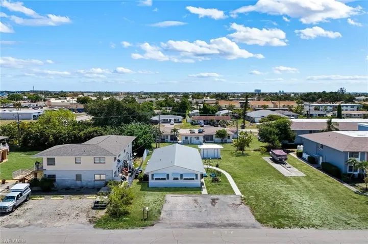 4905  Viceroy  ST, Cape Coral, FL 33904