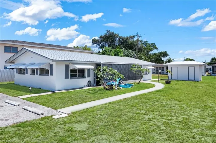 4905  Viceroy  ST, Cape Coral, FL 33904