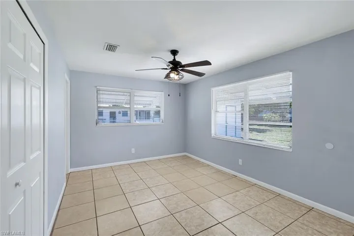 4905  Viceroy  ST, Cape Coral, FL 33904