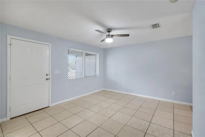 4905  Viceroy  ST, Cape Coral, FL 33904