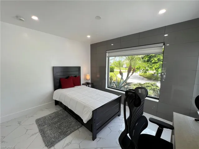 Bedroom #4 (Twin)