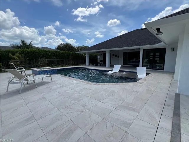 1919  Countess  CT, Naples, FL 34110