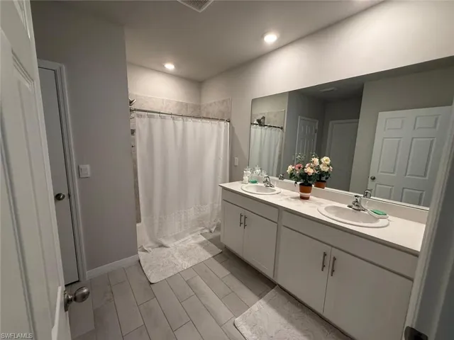 2014 9th St, Cape Coral, Florida 33993
