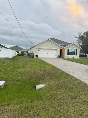 2014 9th St, Cape Coral, Florida 33993