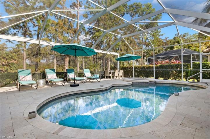 Pool and spa with extended lanai