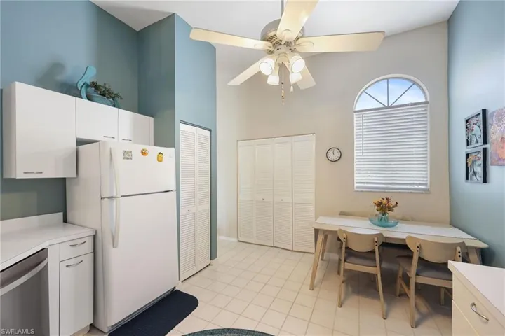 2541 Citrus Lake Dr A-205, Naples, Florida 34109