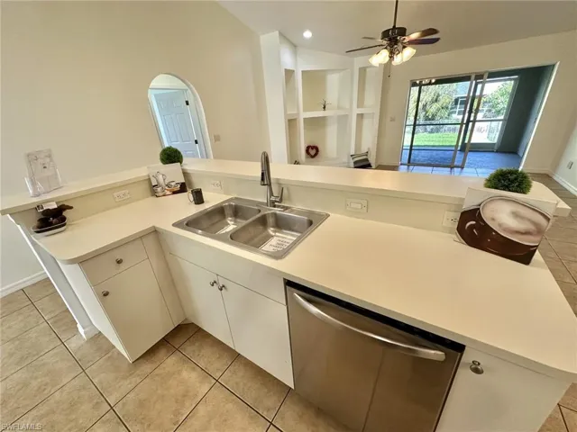 4317 Renovated kitchen with double sink and dishwasher