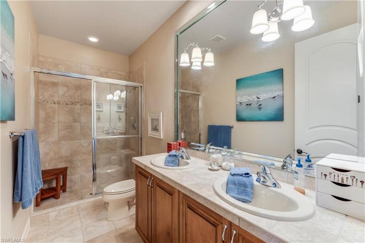 2nd floor bathroom