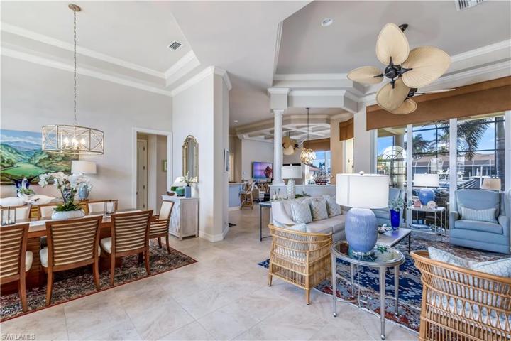 Formal dining & living room