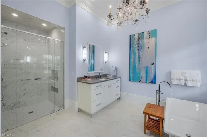 2048 Isla Vista Ln E, Naples, Florida 34105