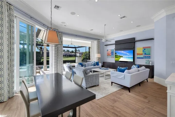 2048 Isla Vista Ln E, Naples, Florida 34105