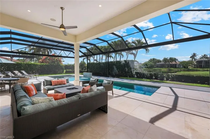 2048 Isla Vista Ln E, Naples, Florida 34105