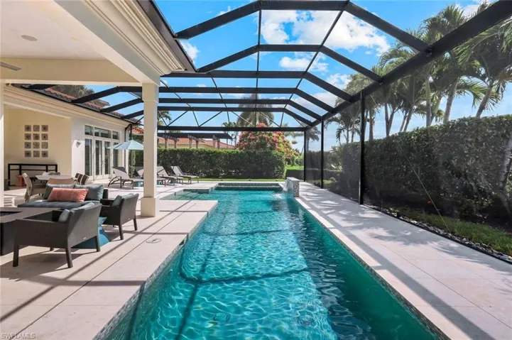 2048 Isla Vista Ln E, Naples, Florida 34105