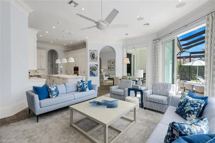 2048 Isla Vista Ln E, Naples, Florida 34105
