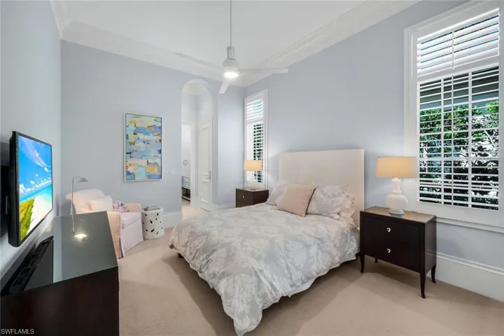 2048 Isla Vista Ln E, Naples, Florida 34105