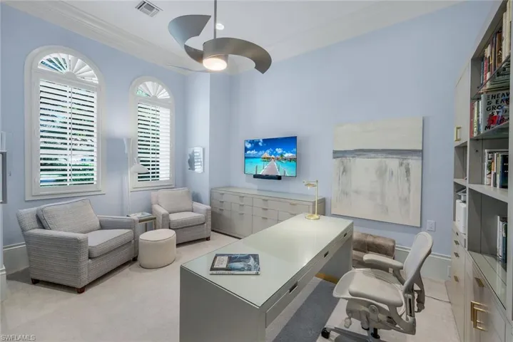 2048 Isla Vista Ln E, Naples, Florida 34105