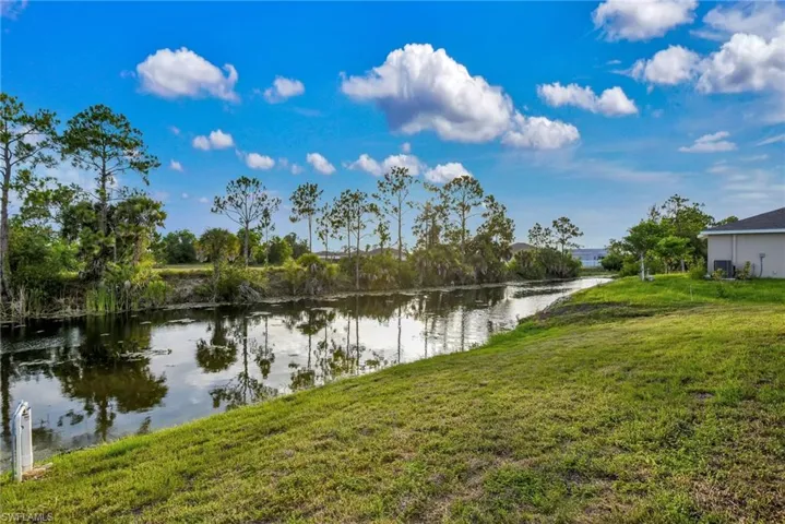 4110 Ne 19th Pl, Cape Coral, Florida 33909