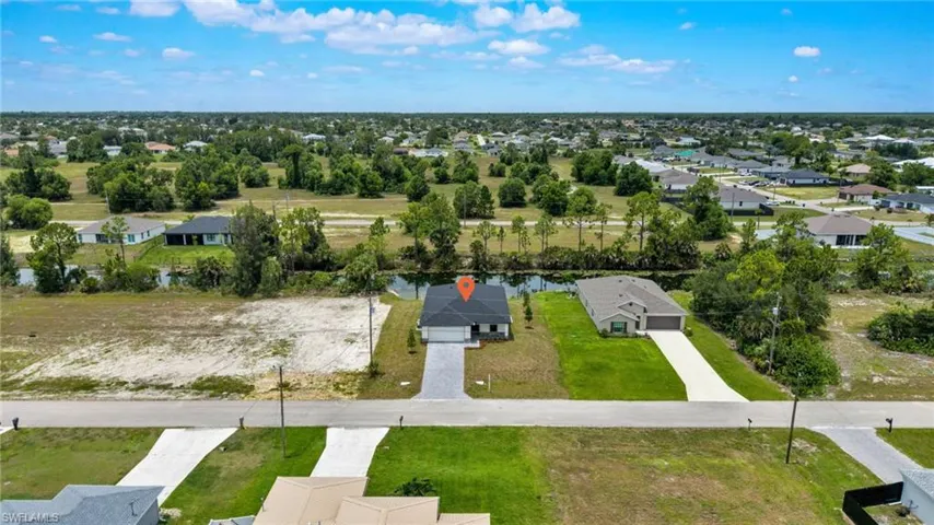 4110 Ne 19th Pl, Cape Coral, Florida 33909