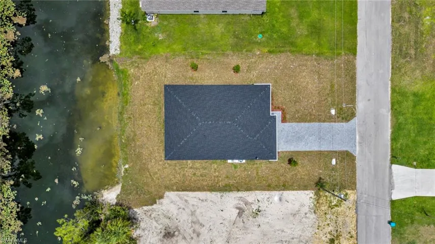 4110 Ne 19th Pl, Cape Coral, Florida 33909