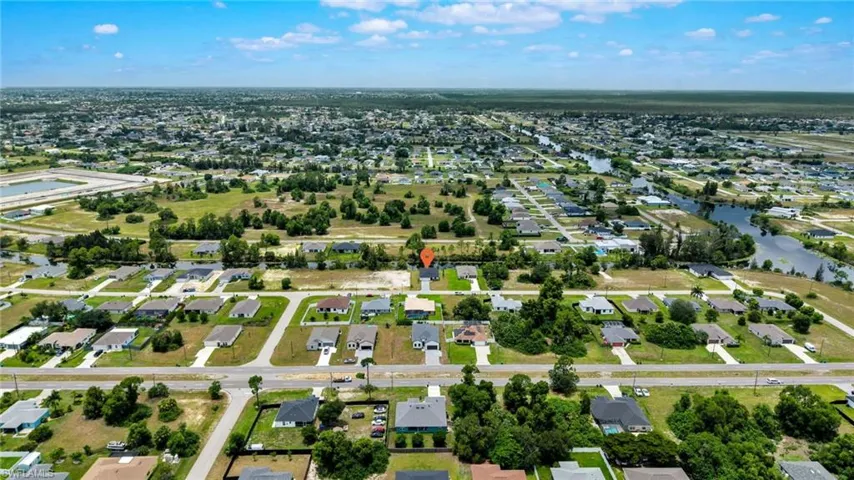 4110 Ne 19th Pl, Cape Coral, Florida 33909