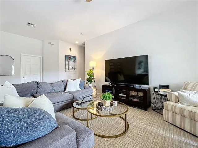 6999  Burnt Sienna  CIR, Naples, FL 34109