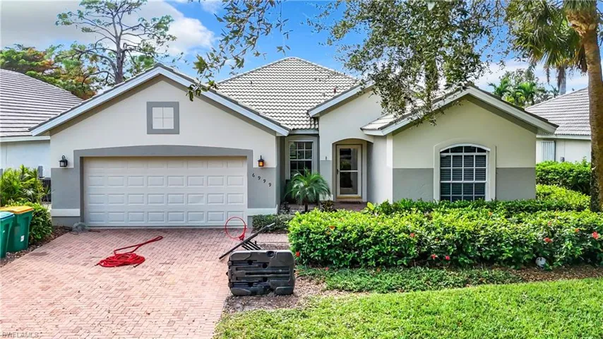 6999  Burnt Sienna  CIR, Naples, FL 34109