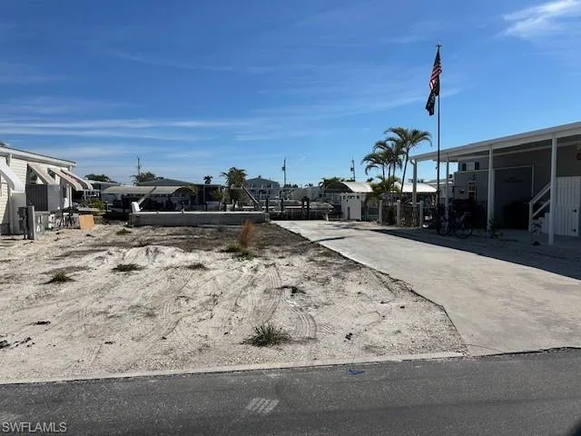 View of yard with a residential view