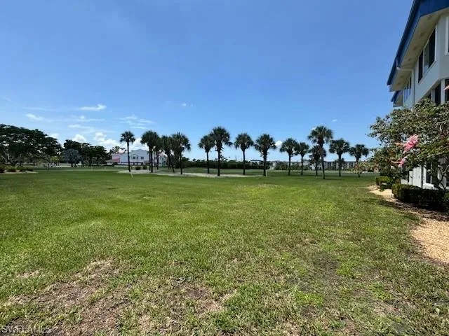 1828 Pine Valley Dr # 115, Fort Myers, Florida 33907